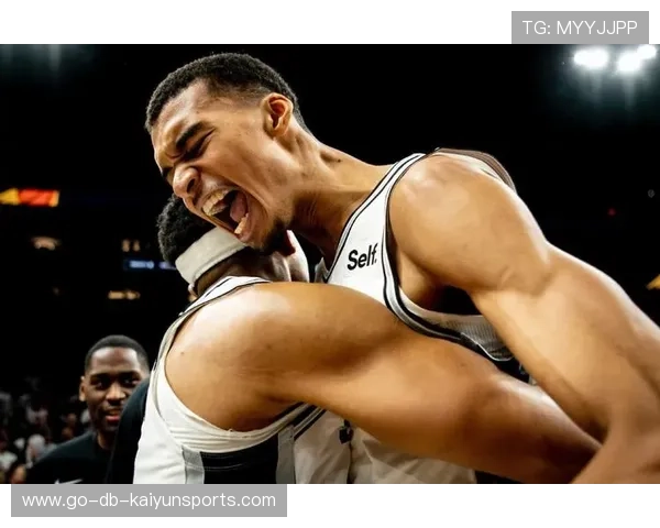 季后赛“黑马”队伍崛起，逆袭之路令人振奋！